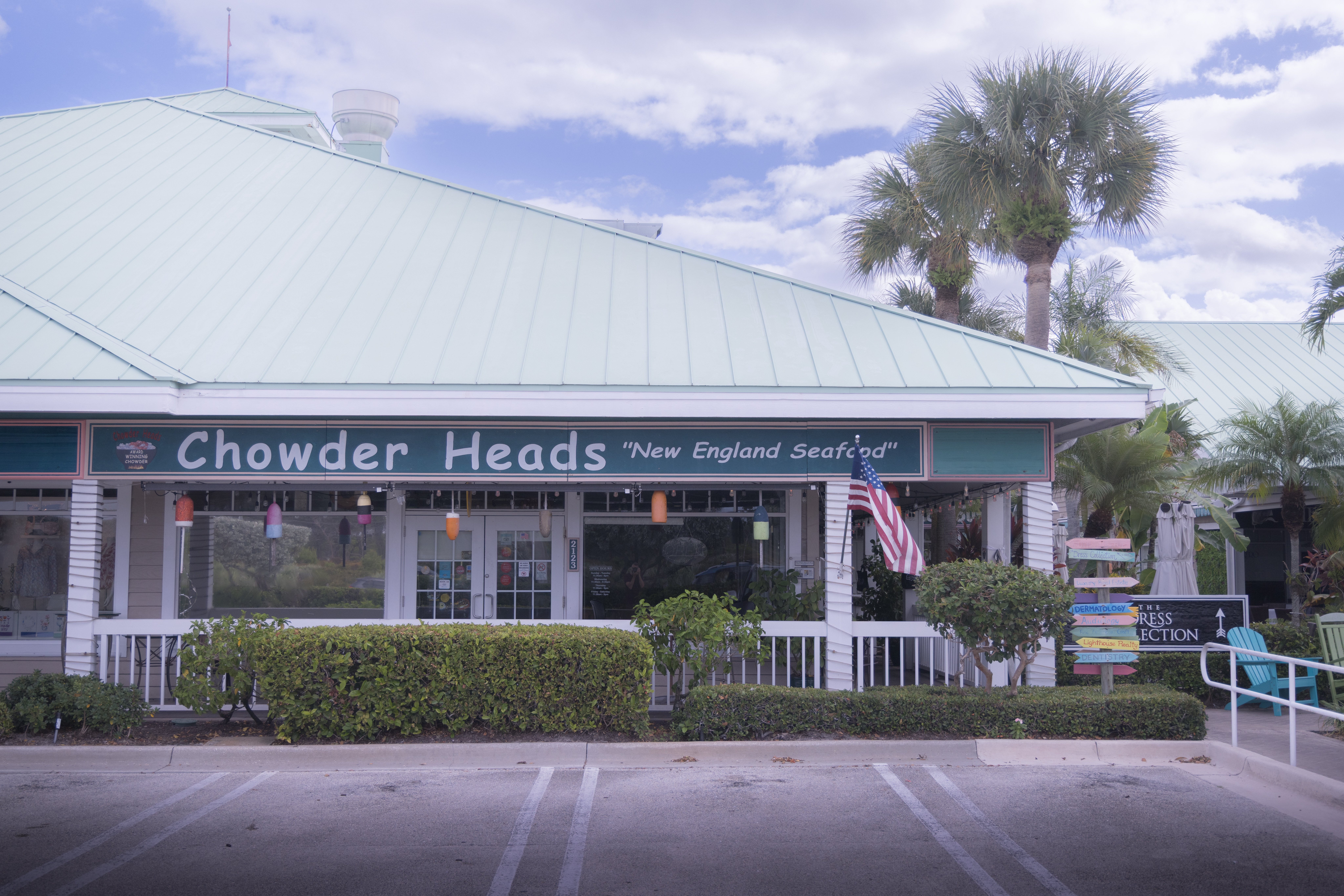 Chowder Heads Restaurant Front